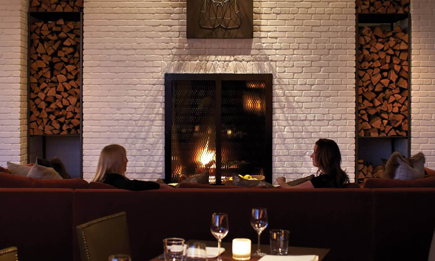 interiors-comm-painted-thinbrick-baltimore-restaurant-1